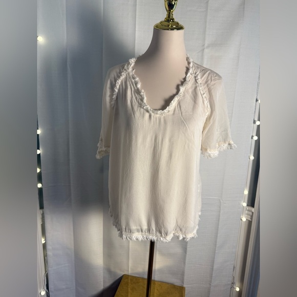 Maven West Cream Ruffled Flutter Sleeve Blouse - Picture 8 of 8